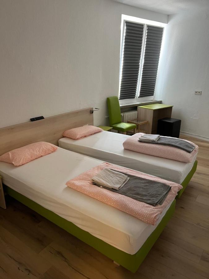 Waffel Cafe Hostel Monteurwohnung Ferienwohnung كاسيل المظهر الخارجي الصورة